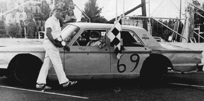 Ray Bedar at Barrie Speedway
Ray Bedar at Barrie Speedway

Photo Credit: Rod McLeod
Keywords: Ray Bedar Barrie Speedway