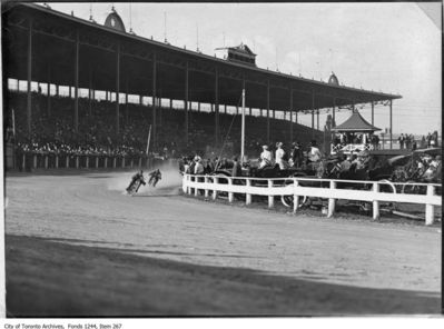 Motorcycle race, CNE Grandstand September 16 1911
Motorcycle race, CNE Grandstand September 16 1911
Keywords: Motorcycle race, CNE Grandstand September 16 1911