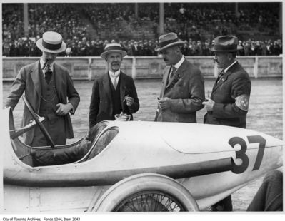 CNE officials and Racing Car 1926
CNE officials and Racing Car 1926
Keywords: CNE officials and Racing Car 1926