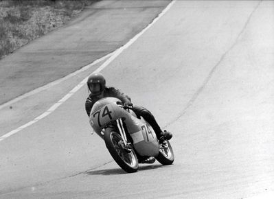 Grey Flash #3407, Mosport June 1968
Grey Flash #3407, Mosport June 1968

Photo Credit: David N. Hancock
Keywords: Grey Flash #3407, Mosport June 1968