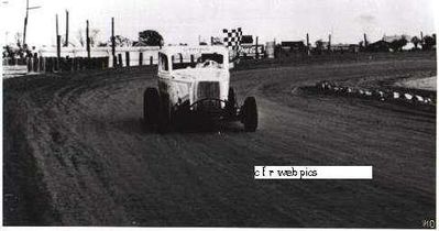 Checker Flag
1965
Keywords: http://www.checkerflagraceway.piczo.com/