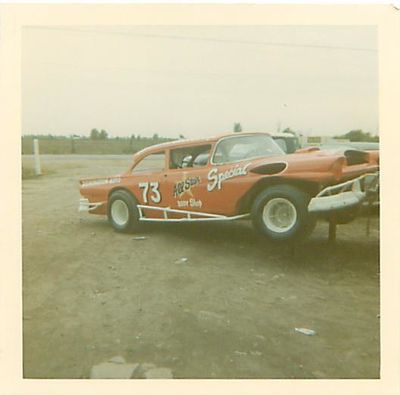 Checker Flag
Leroy Couvillon
Keywords: http://www.checkerflagraceway.piczo.com/