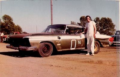 Clyde LaBonte Novice class last year of dirt Checker Flag
Clyde LaBonte Novice class last year of dirt
Keywords: Clyde LaBonte Checker Flag