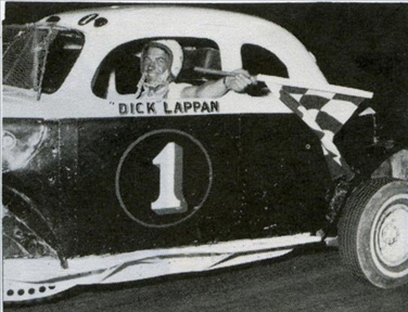 Dick Lappan
Dick Lappan
Keywords: Kingston_Speedway Dirt_track Stock_car