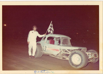 Howard Shaw
Howard Shaw
Keywords: Kingston_Speedway Dirt_track Stock_car Howard_Shaw