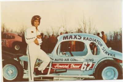 Howard Shaw
Howard Shaw
Keywords: Kingston_Speedway Dirt_track Stock_car Howard_Shaw